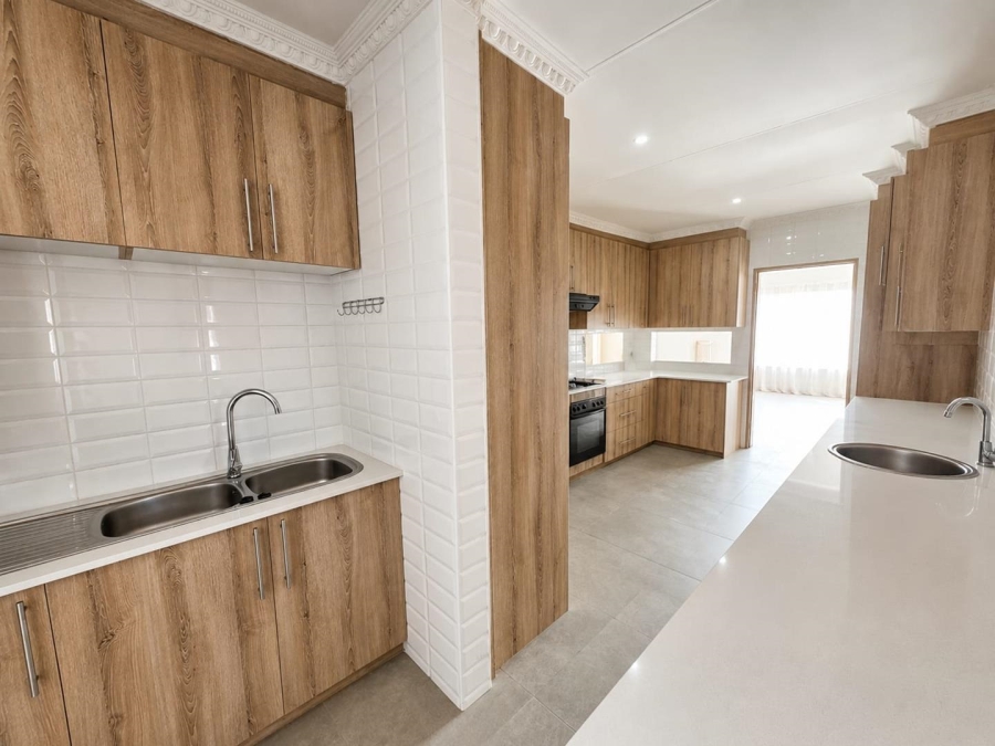 To Let 4 Bedroom Property for Rent in Pellissier Free State